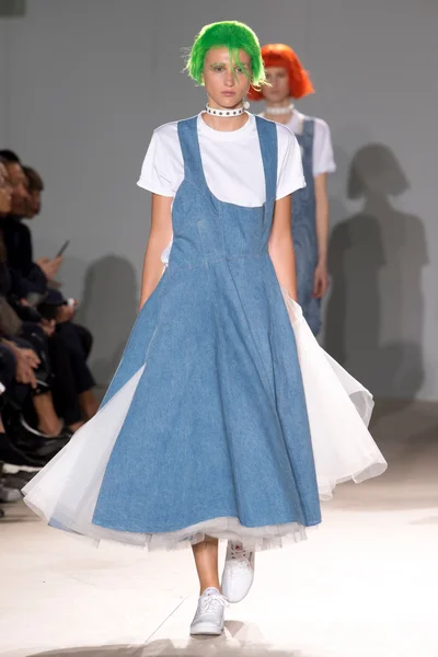 Look 12